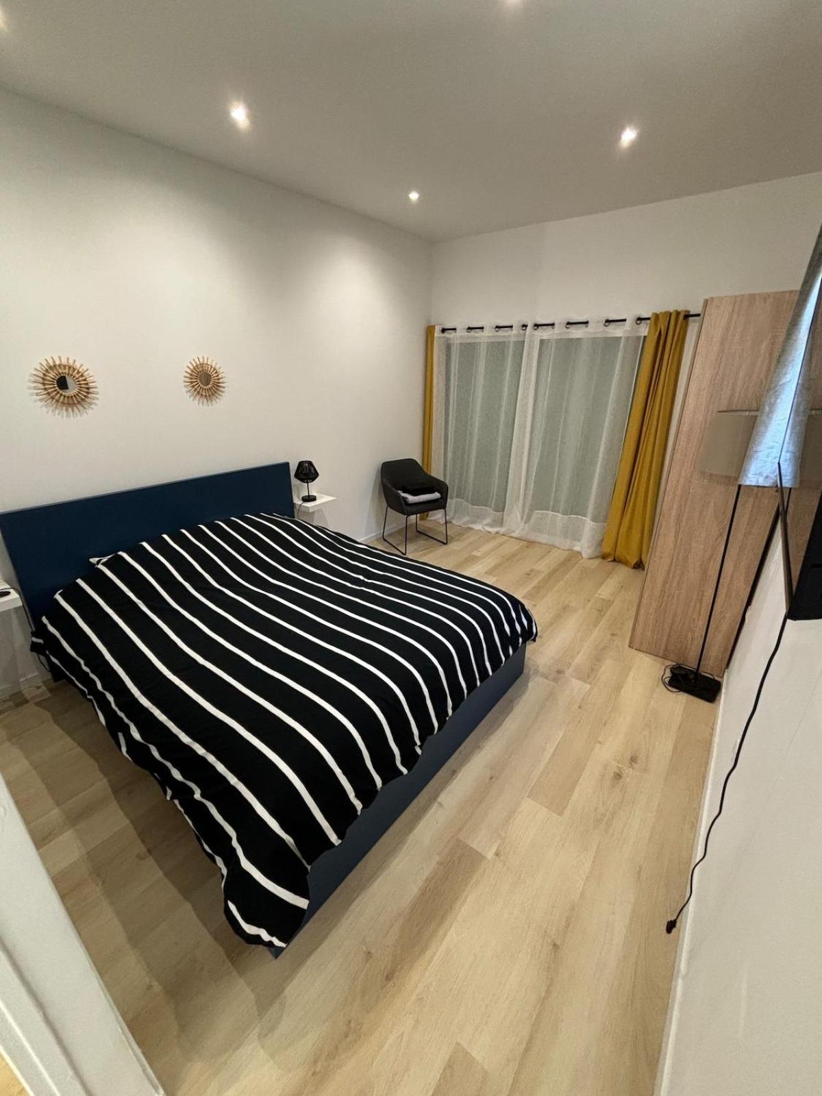 Studio En Provence Avec Piscine La Barben Εξωτερικό φωτογραφία
